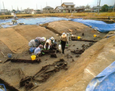 松河戸遺跡発掘調査の様子