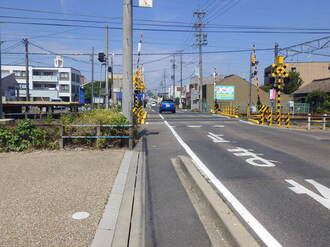 味美1号踏切道歩道設置・踏切東西歩道拡幅整備_整備前