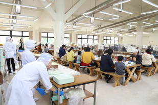 給食レストラン